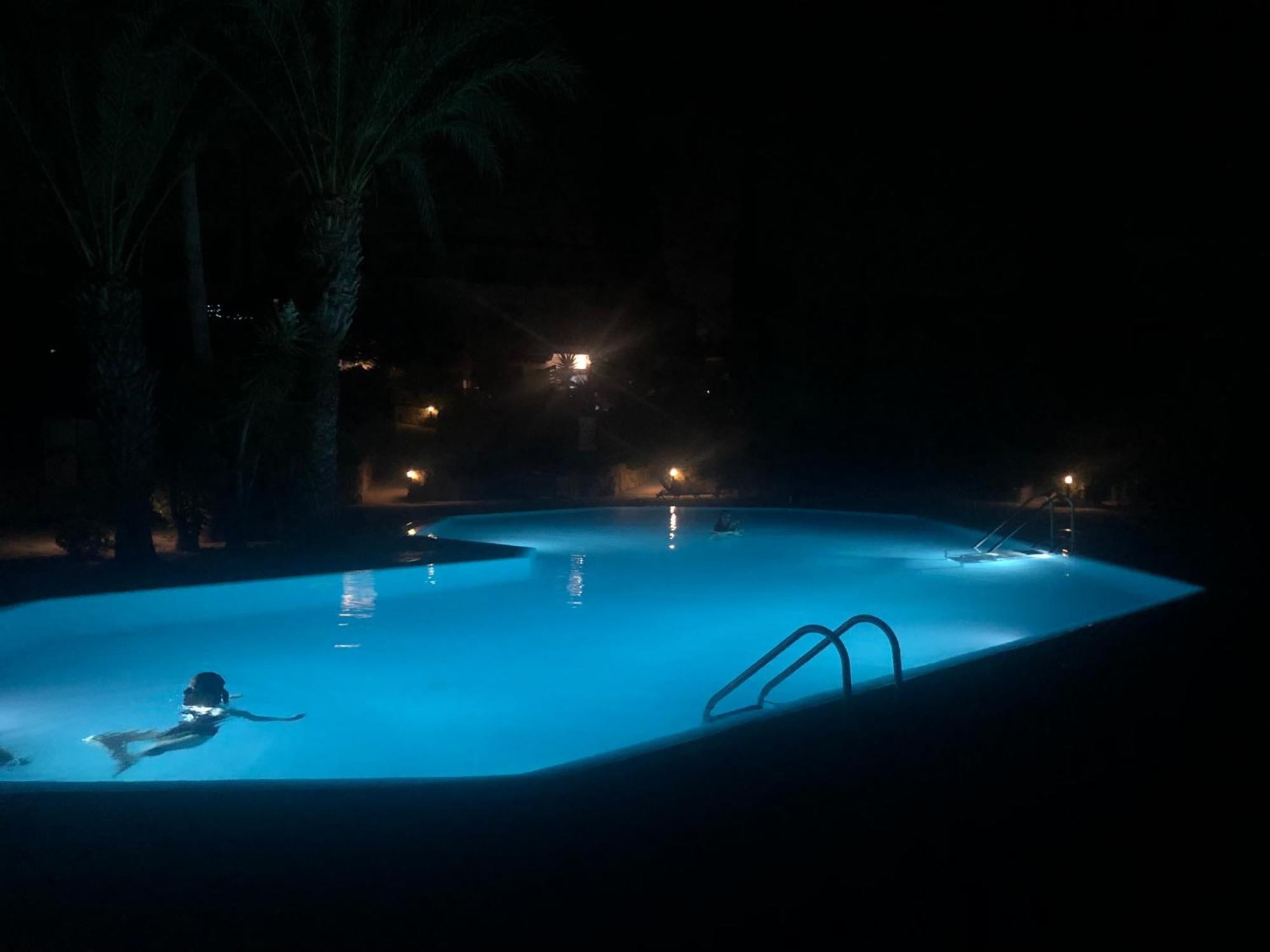 Newly Renovated- Regina Gardens 1, Venus Beach 500 M, Sea&Sunsets View, License Ooo7141 Paphos Ngoại thất bức ảnh